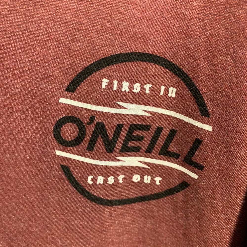 🆕O’NEILL First in Last Out  Burgundy T Shirt 2XL - Picture 7 of 8